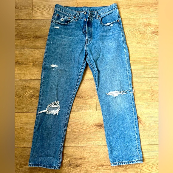 Levi’s 501 Jeans - Picture 1 of 3